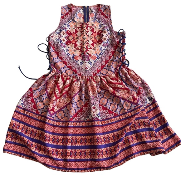 Xhilaration Bright Geometric Adjustable Sizing Dress Sz M - Picture 6 of 9